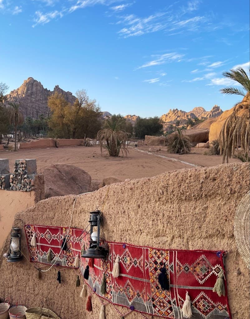 Aventura en Granizo: descubra las cascadas de Tawakkalna, el recinto de Al-Qanun y Marbat Uqdah