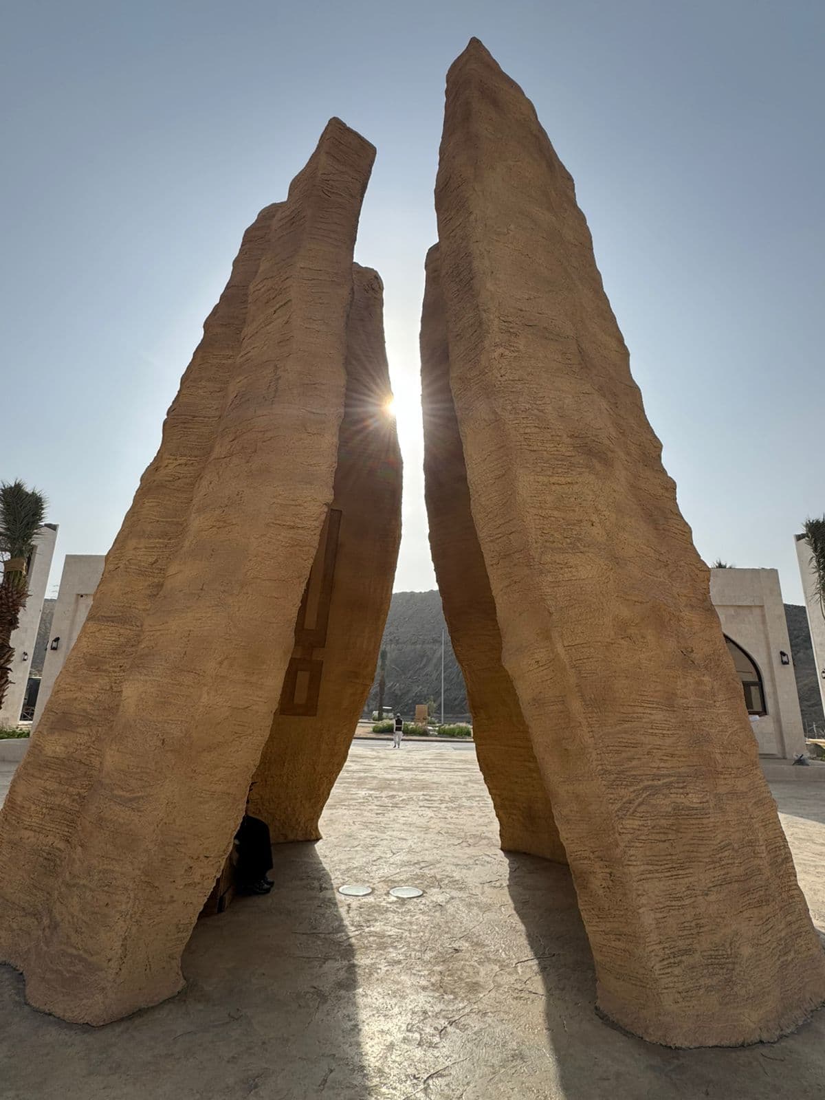 Hiking Mount Thawr – Sunset in Mecca and a unique nighttime experience including dinner