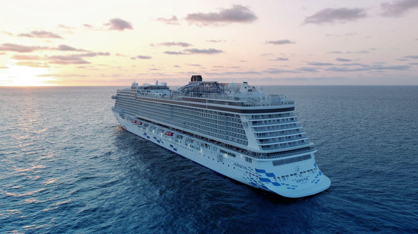 Complete package (cruise + Jeddah city tour + airport pickup)