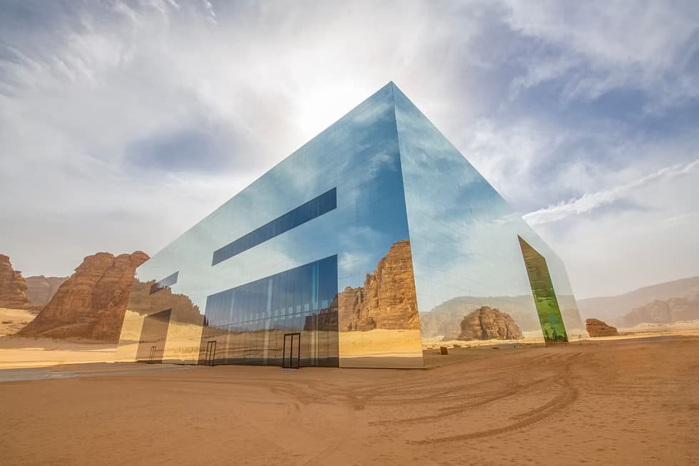 Luxury Nights AlUla Package – Two-night stay and Mirror Hall experience